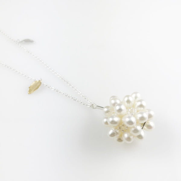 'Pearl Wonder' - long pearl cluster necklace