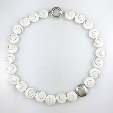 Creamy white shell silver necklace