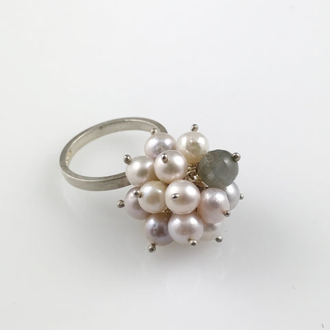 'Pearl Wonder' - pinky pearl cluster silver ring with labradorite