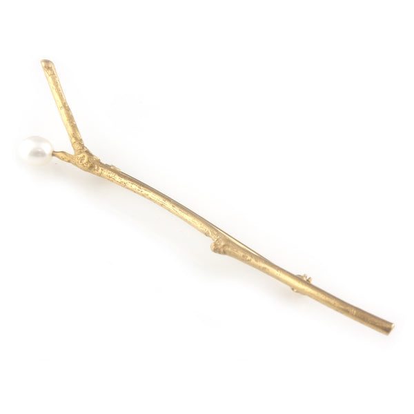 'Wearing Nature' - Gold Twig brooch with pearl