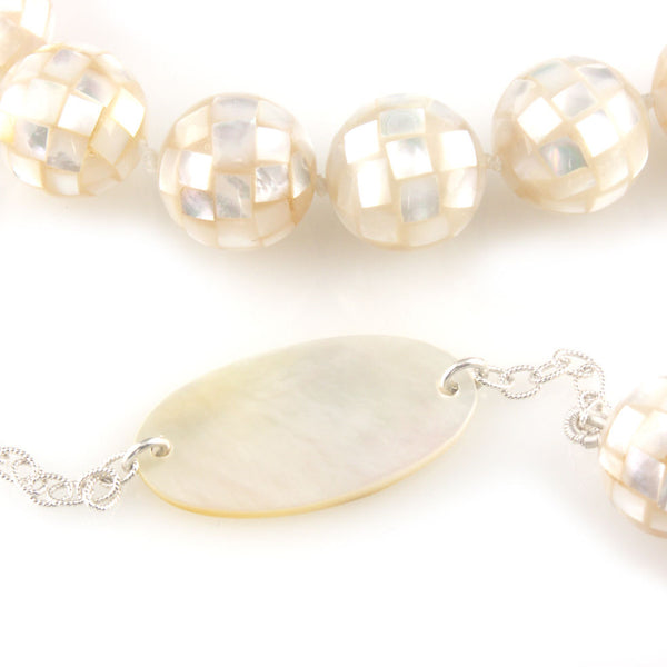 'Pearl Wonder' - silver necklace with round ball mother of pearls and silver ball