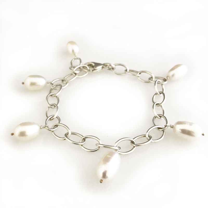 'Pearl Wonder' - Silver bracelet with 6 pearls