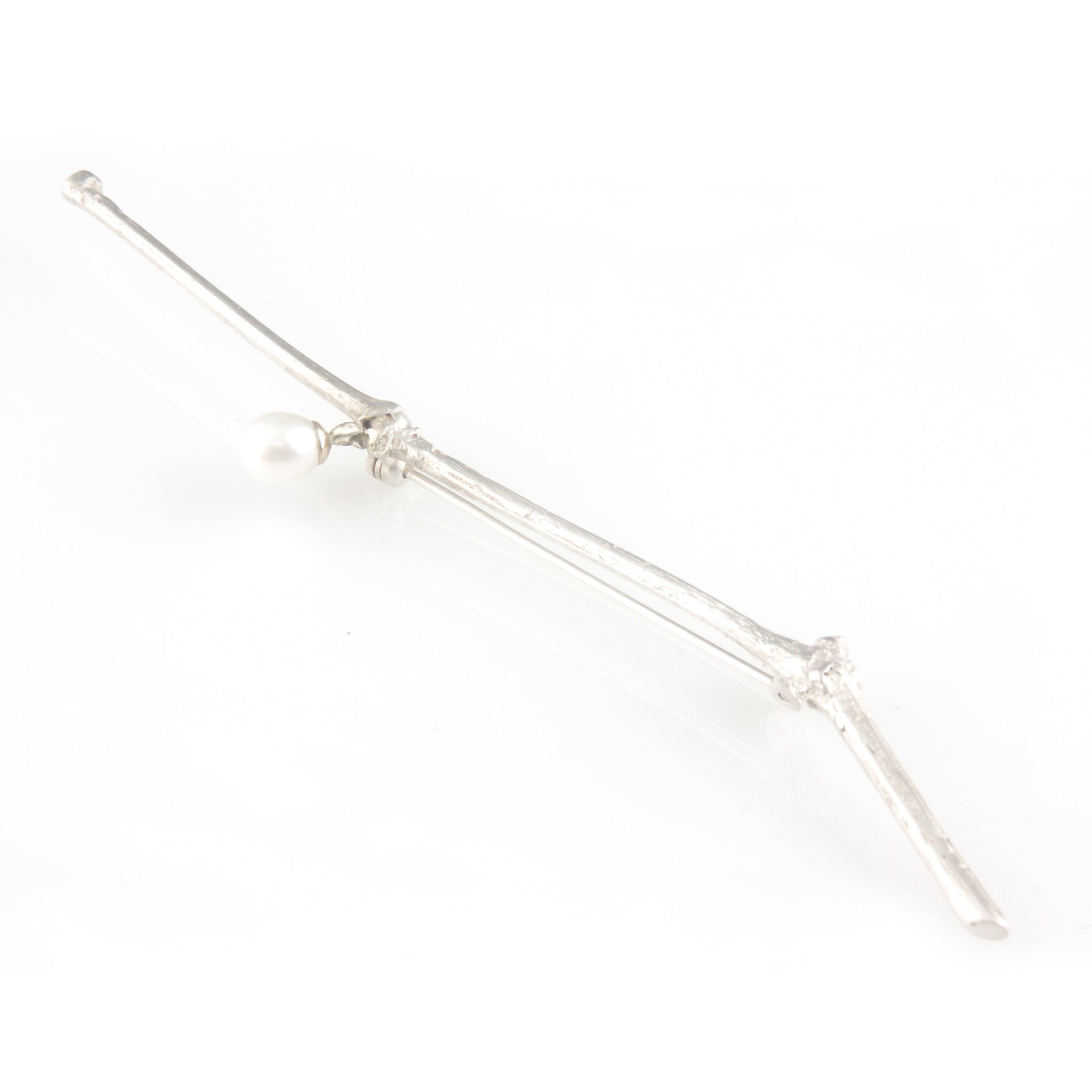 'Wearing Nature' - Silver Twig brooch with pearl